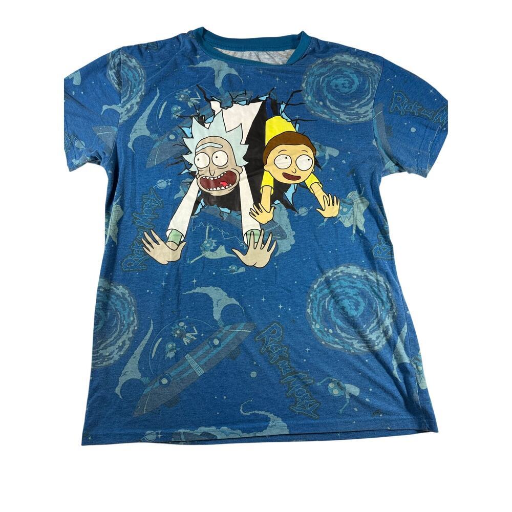 Rick and Morty graphic T size medium Ships fast from a smoke-free home